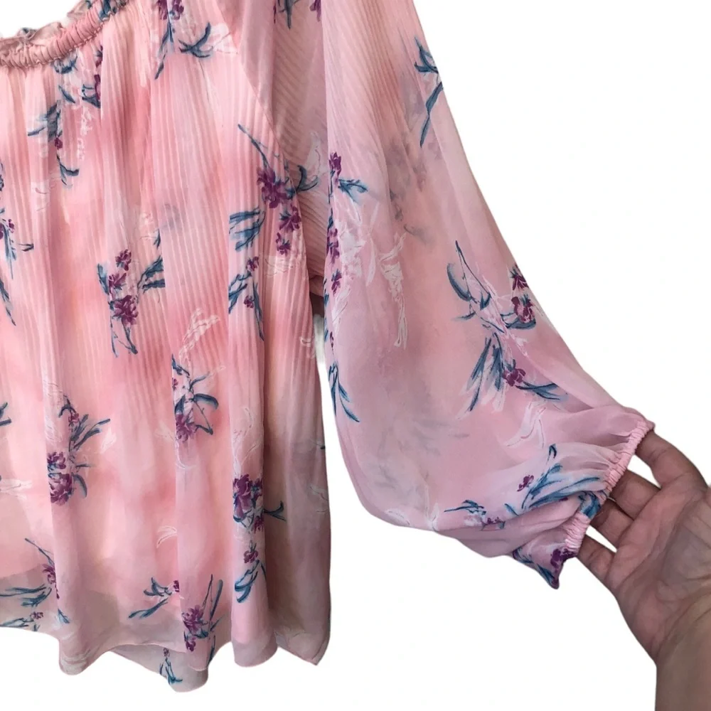 Lane Bryant Pink Pleated Floral Blouse size 26/28 - Picture 7 of 10